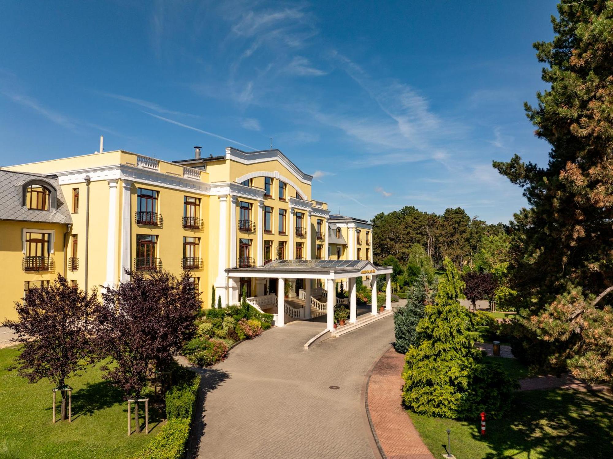 Hotel Golden Palace God Exterior photo